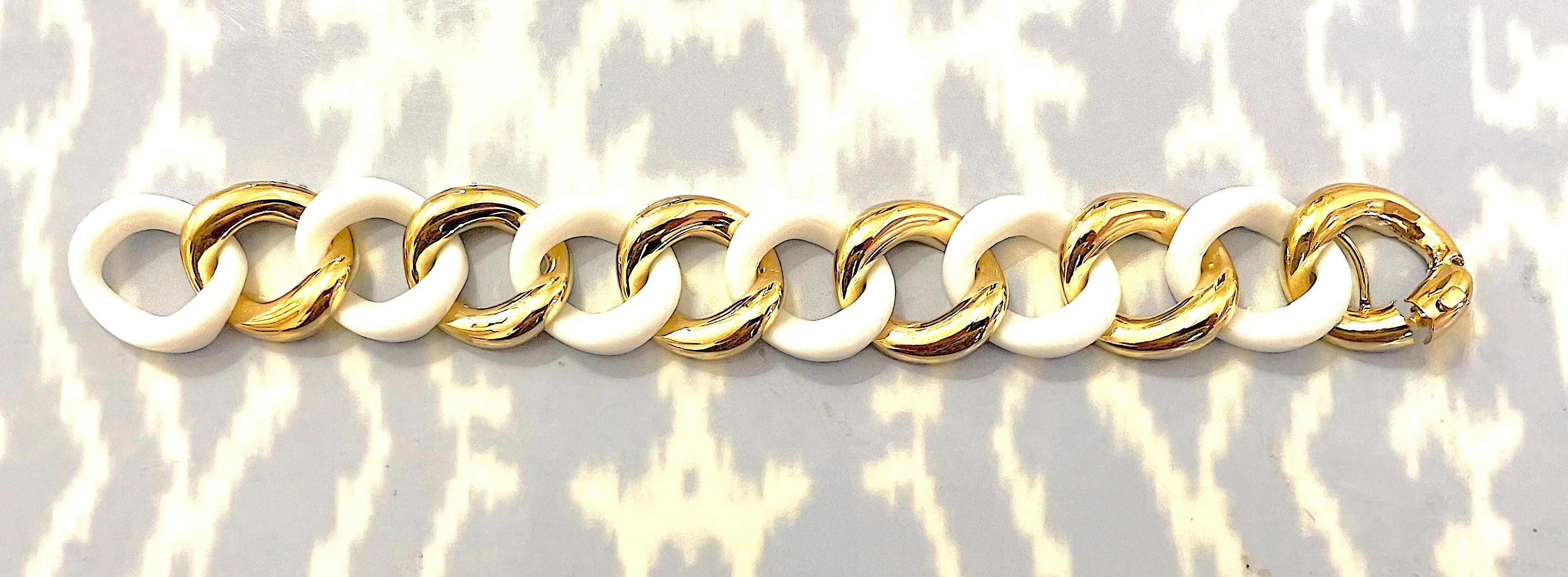 18k Yellow Gold and White Ceramic curb Link Bracelet